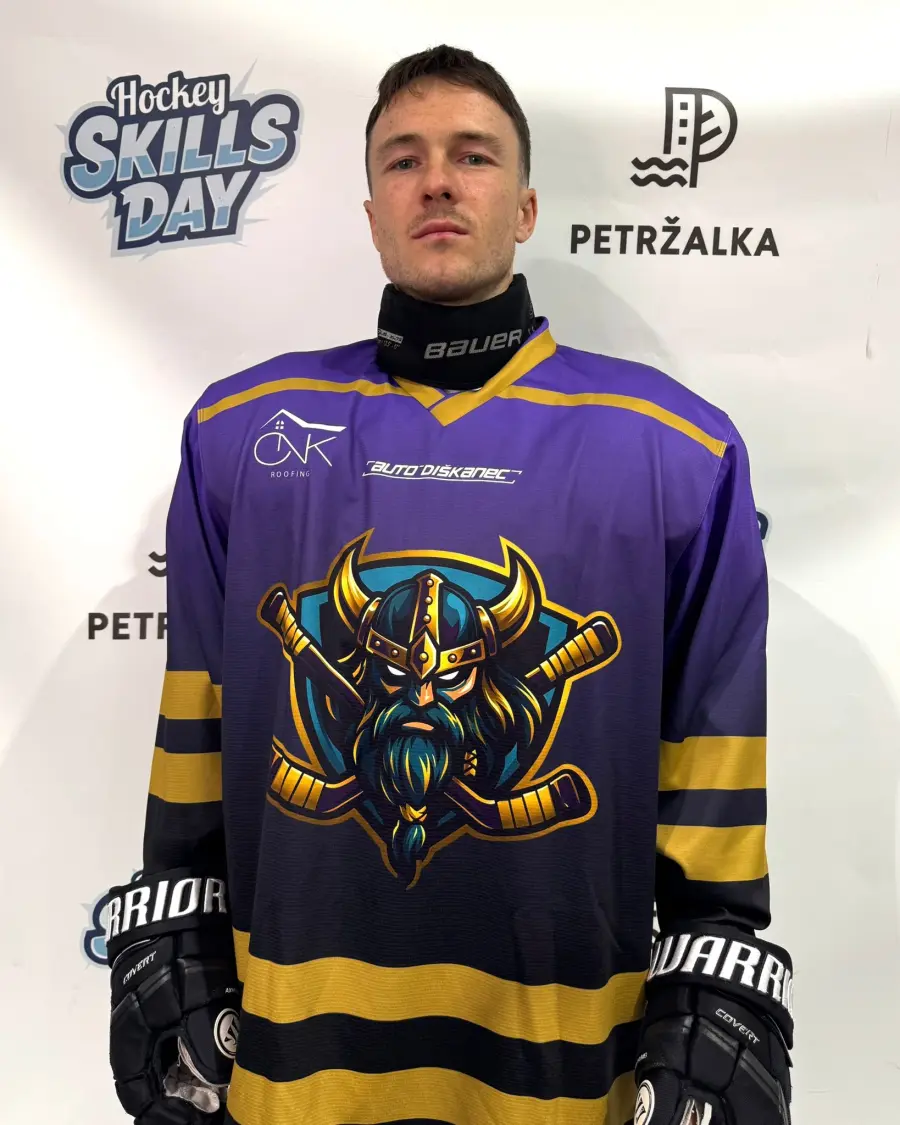Andrej Knapec — domáci dres